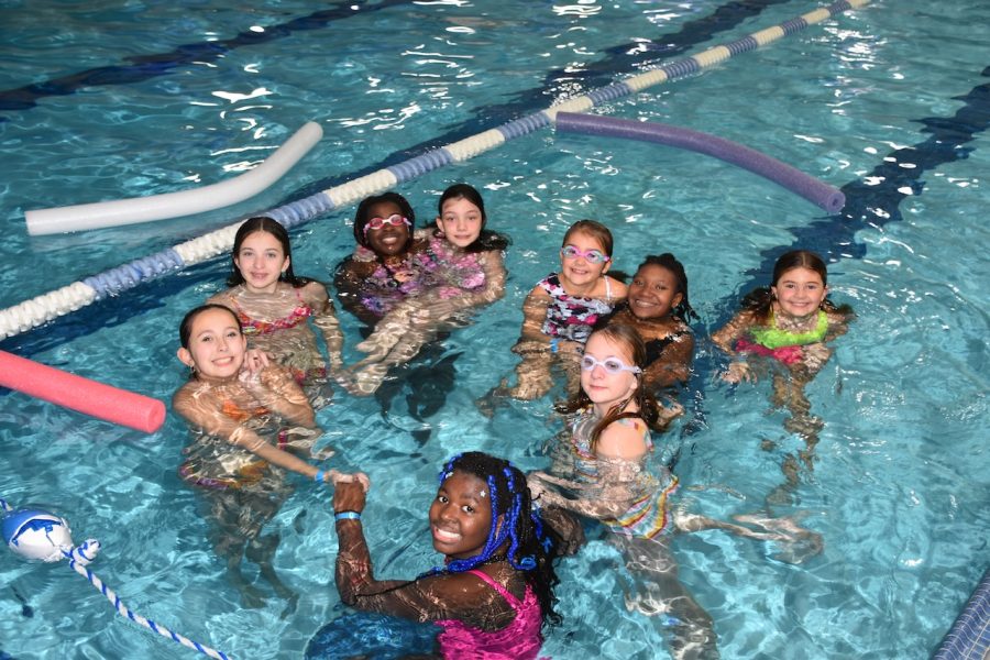 Camp Pool Holiday Pool Party @ Camp Courageous Aquatic Center β Camp Courageous