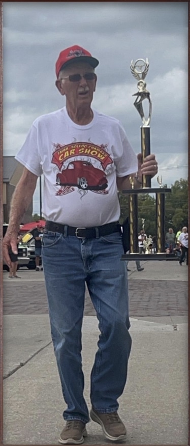 Dennis Purcell, 85, of Cedar Rapids…Attends Nearly 30 Camp Car Shows!